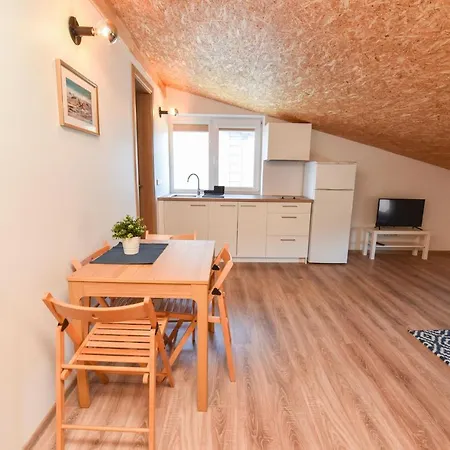 Apartment Atsipuskit