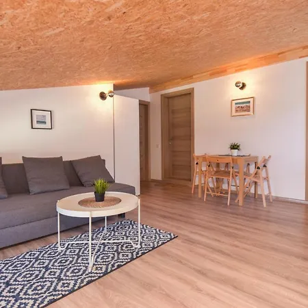 Atsipuskit 아파트 *