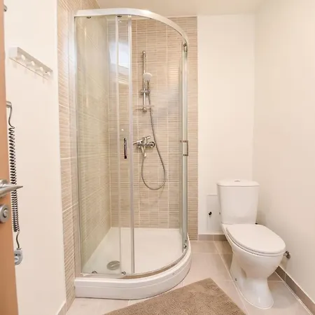 Atsipuskit 팔랑가