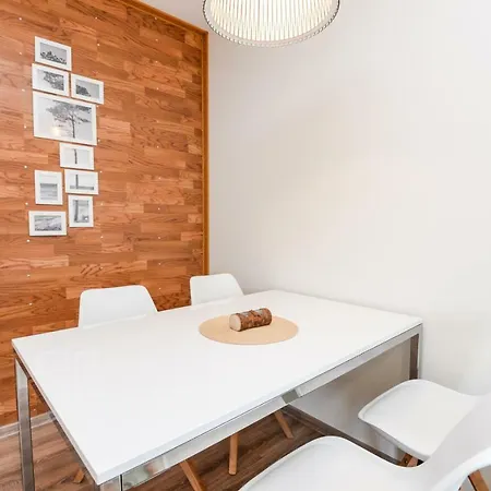 Atsipuskit 팔랑가