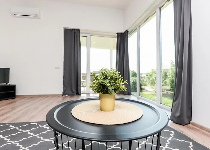 شقة Atsipuskit بالانغا